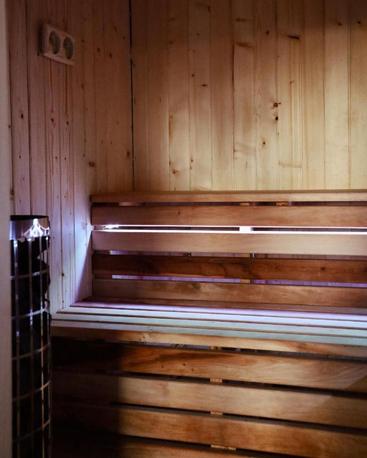 Apartamenty Wilga Spokojne Miejsce Z Calorocznym Jacuzzi I Letnim Basenem ビルガ エクステリア 写真