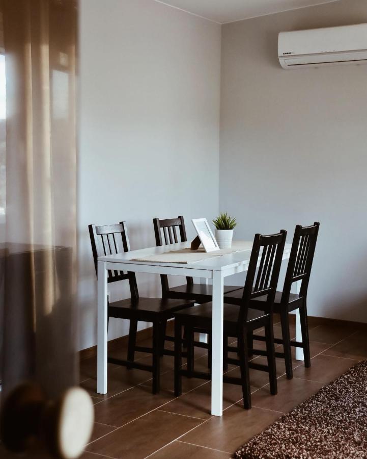 Apartamenty Wilga Spokojne Miejsce Z Calorocznym Jacuzzi I Letnim Basenem ビルガ エクステリア 写真